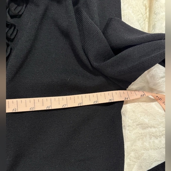 St. John Evening Essentials Black Santana Knit Silk Ruffle Detail Blazer 14 - Picture 7 of 10